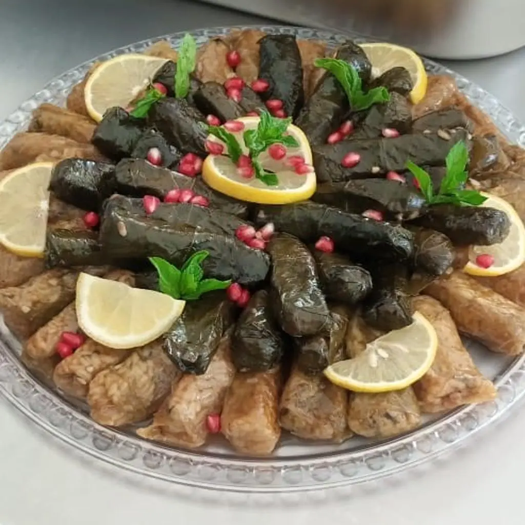 صحن ورق عنب وملفوف  عنابة